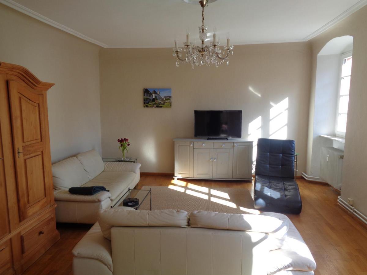 Ferienwohnung Altes Pfarrhaus Mit Flair Und Moselblick Brauneberg Bagian luar foto