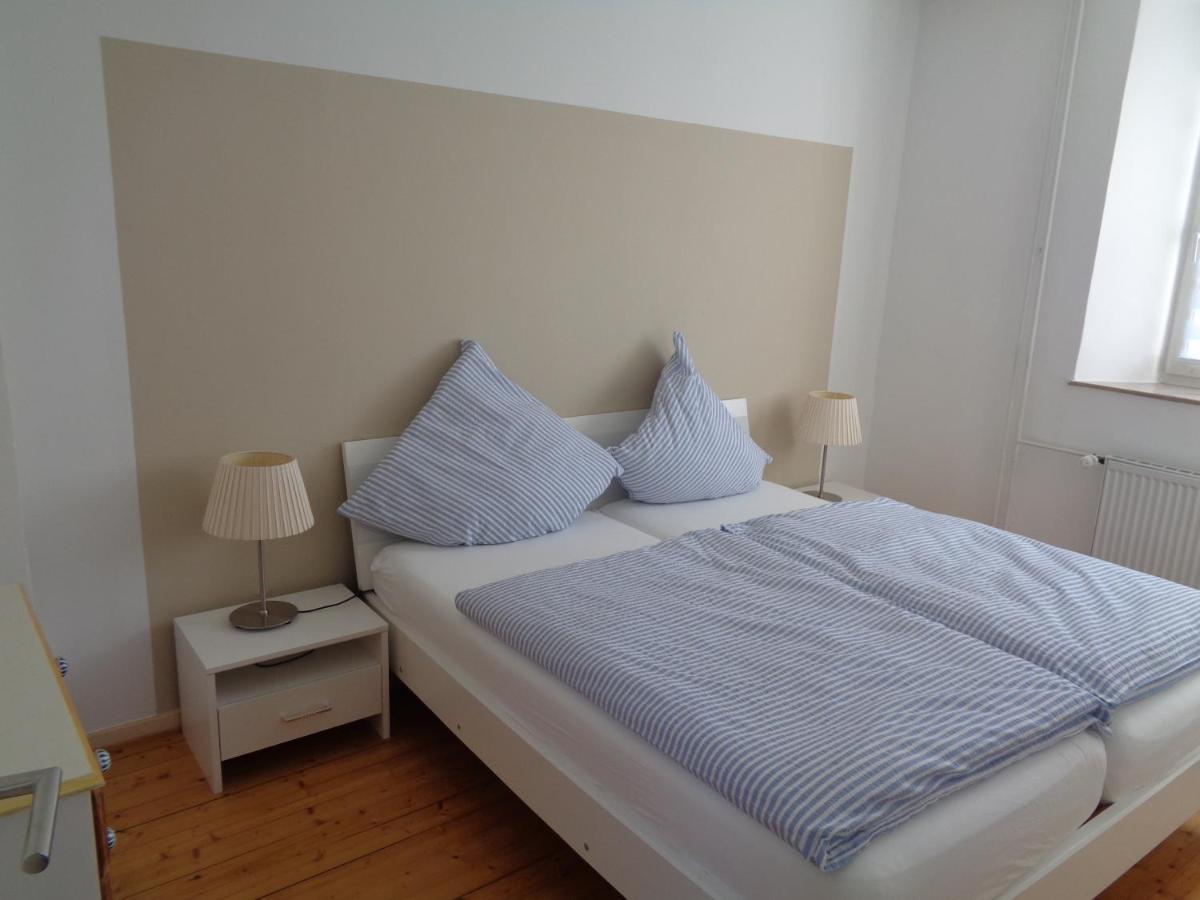 Ferienwohnung Altes Pfarrhaus Mit Flair Und Moselblick Brauneberg Bagian luar foto