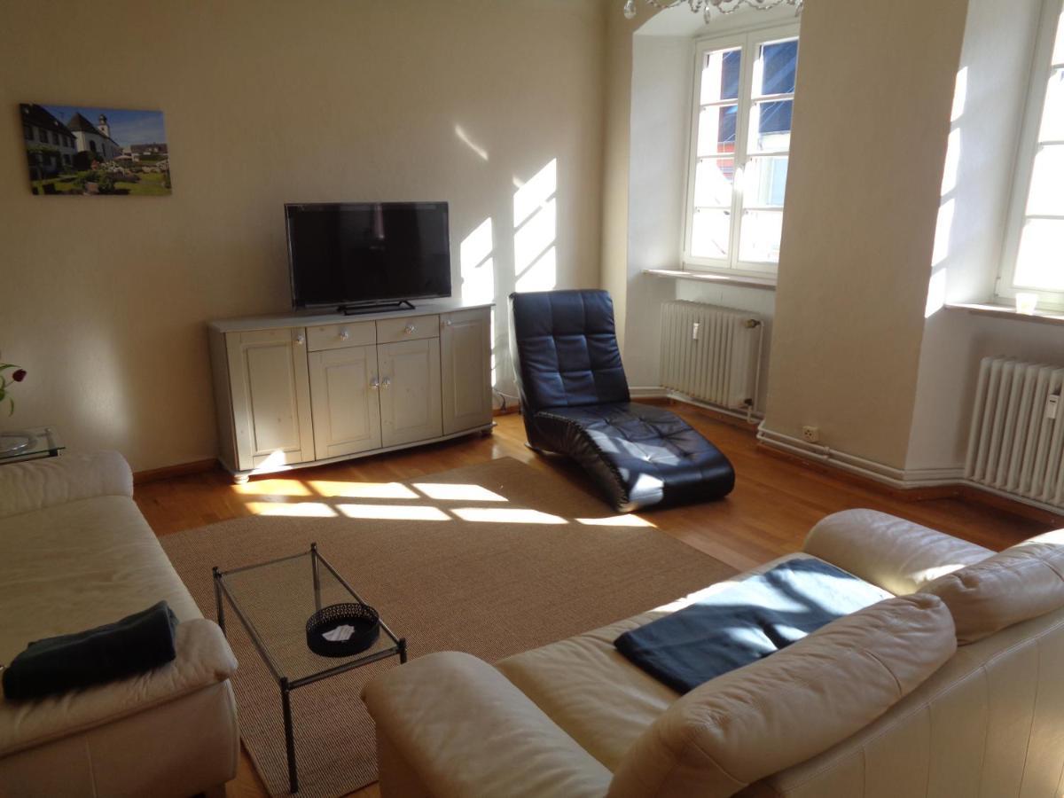 Ferienwohnung Altes Pfarrhaus Mit Flair Und Moselblick Brauneberg Bagian luar foto