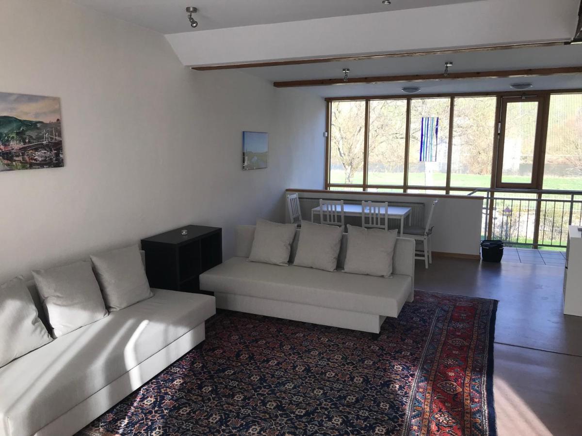 Ferienwohnung Altes Pfarrhaus Mit Flair Und Moselblick Brauneberg Bagian luar foto